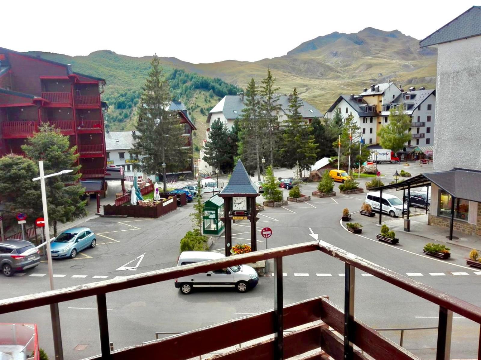 APARTAMENTO súper céntrico, con vistas a pistas y Wifi Formigal Exterior foto