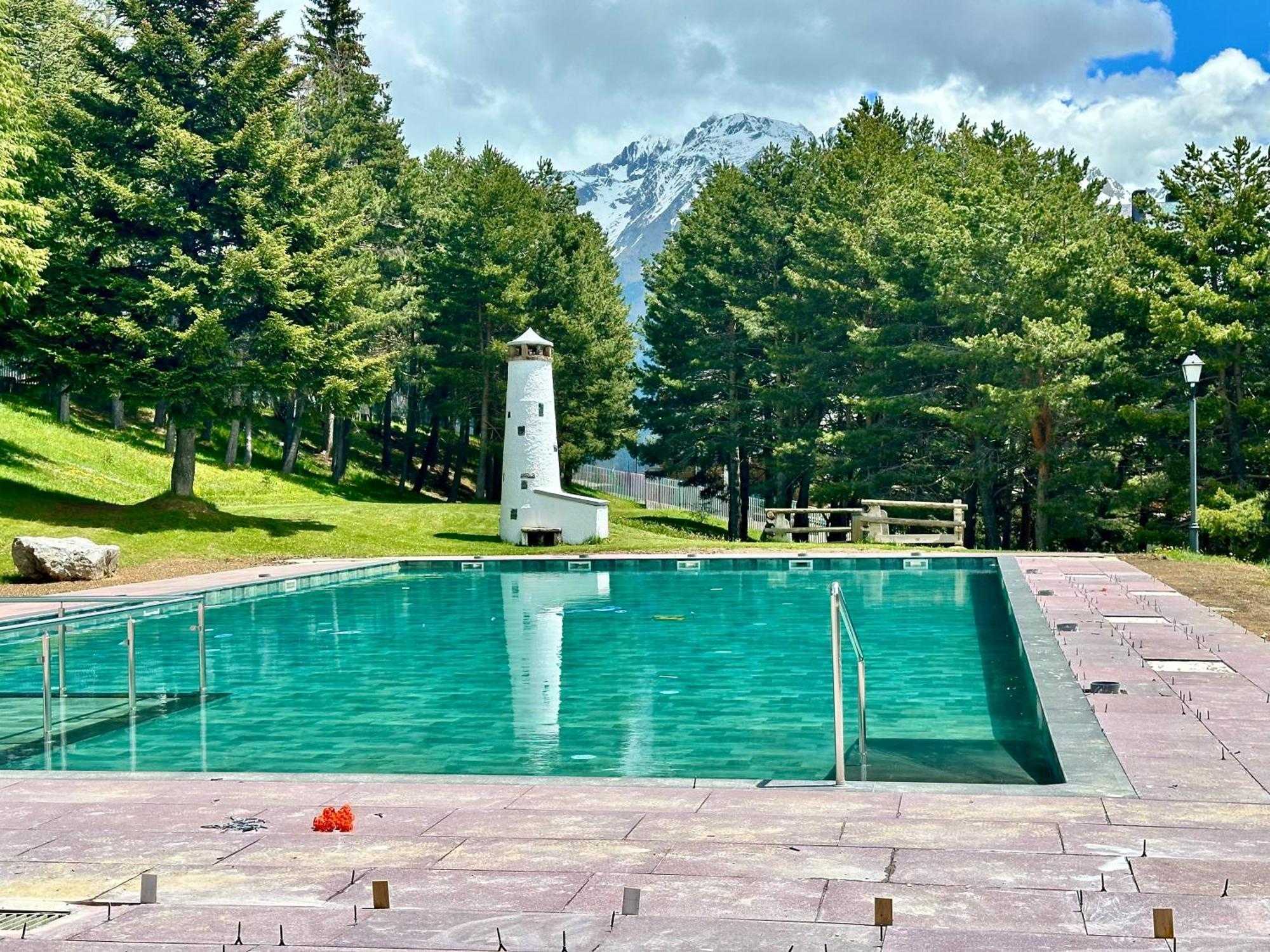APARTAMENTO súper céntrico, con vistas a pistas y Wifi Formigal Exterior foto